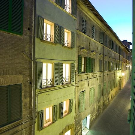 Residenza D'Epoca Campo Regio Relais Bed & Breakfast Сиена Екстериор снимка