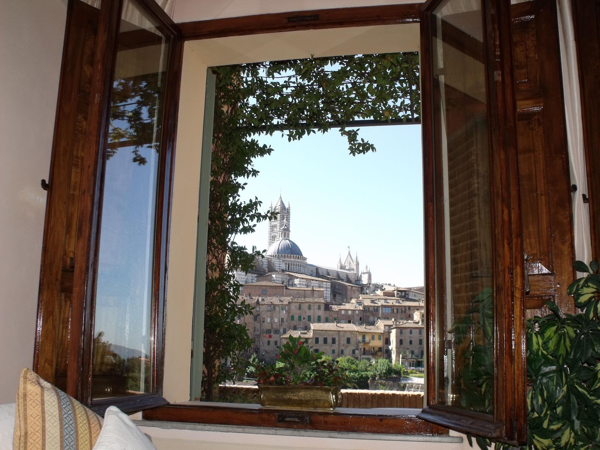 Residenza D'Epoca Campo Regio Relais Bed & Breakfast Сиена Екстериор снимка