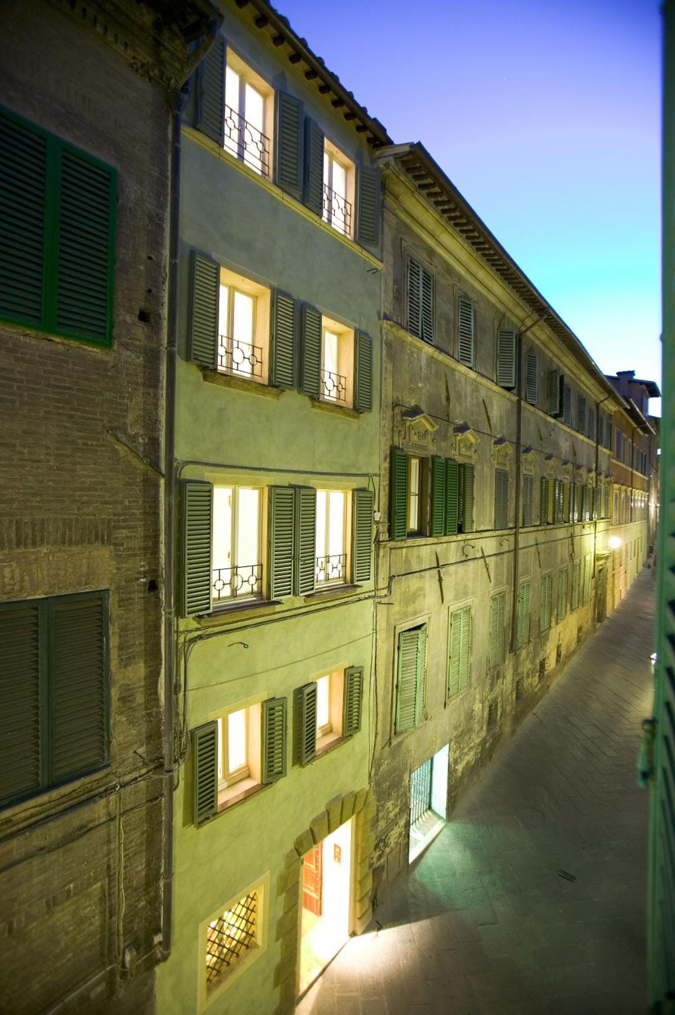 Residenza D'Epoca Campo Regio Relais Bed & Breakfast Сиена Екстериор снимка