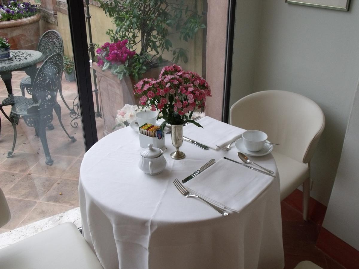 Residenza D'Epoca Campo Regio Relais Bed & Breakfast Сиена Екстериор снимка