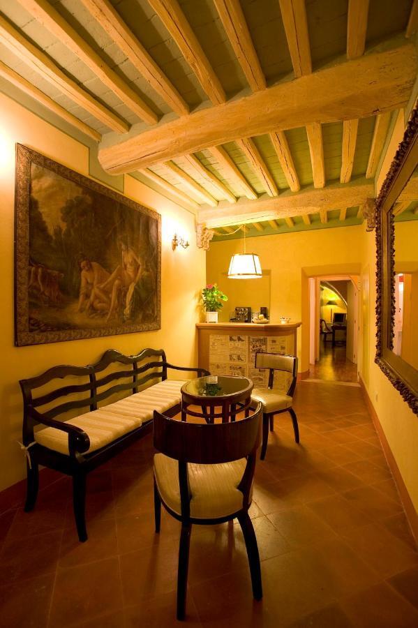 Residenza D'Epoca Campo Regio Relais Bed & Breakfast Сиена Екстериор снимка